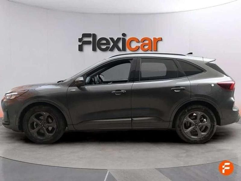 Usado Ford Kuga ST-Line 150 CV (110 kW) 2025 Gris SUV