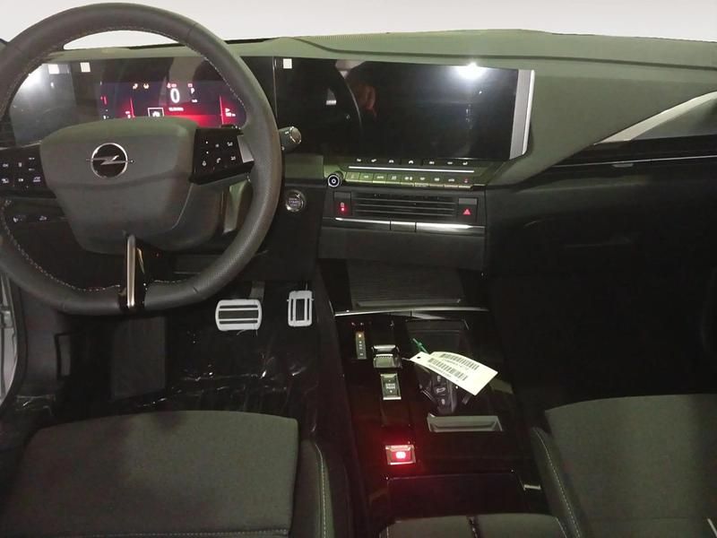 Nuevo Opel Astra 130 CV (95 kW) 2025 Gris/plata