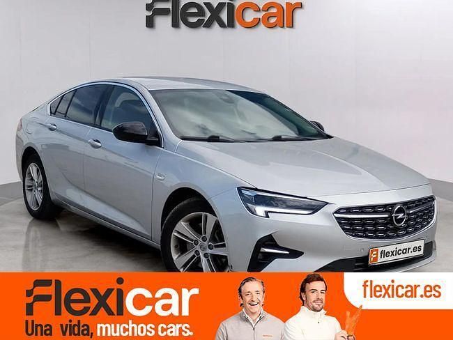 Usado Opel Insignia Edition 122 CV (89 kW) 2022 Gris Berlina