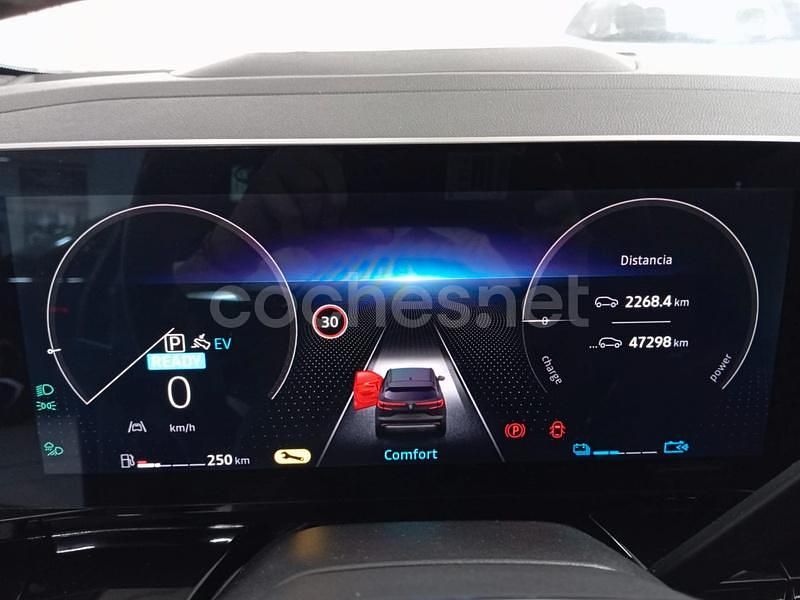 Usado Renault Austral Iconic Esprit Alpine 200 CV (147 kW) 2023 Gris / plata SUV