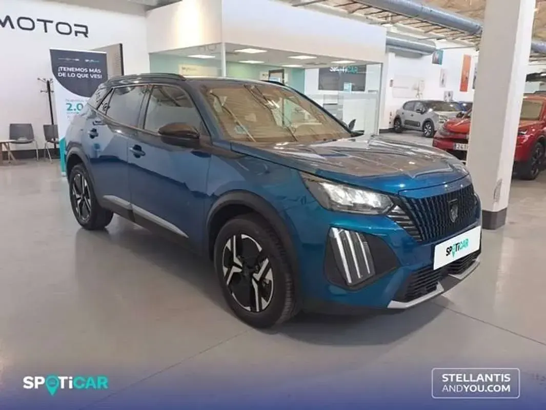Usado Peugeot 2008 Allure 145 CV (106 kW) 2025 Azul SUV