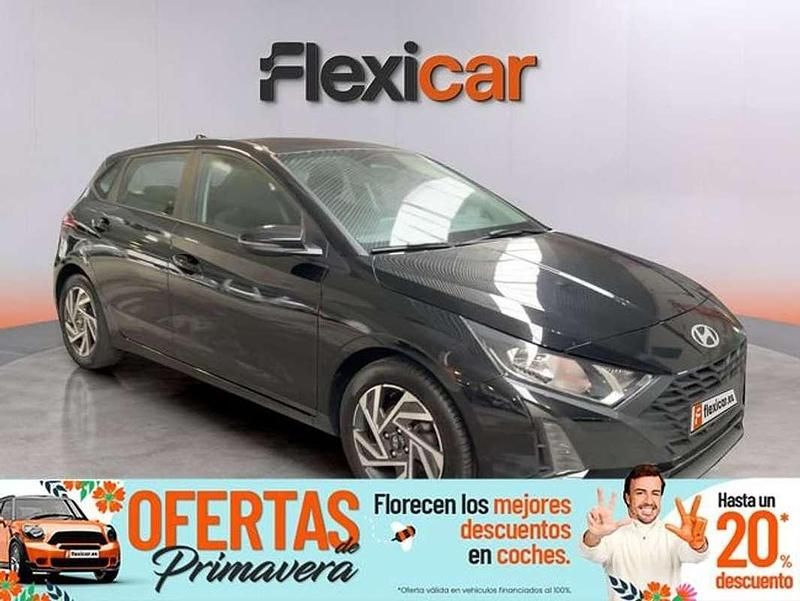 Usado Hyundai i20 84 CV (61 kW) 2024 Negro Utilitario