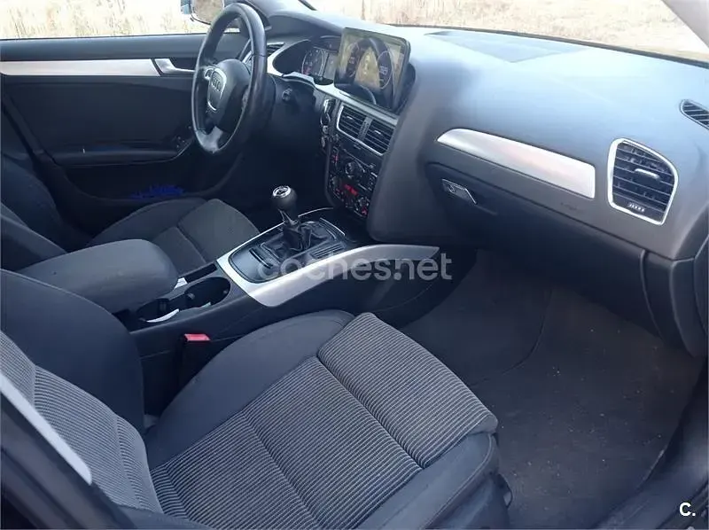 Usado Audi A4 143 CV (105 kW) 2008 Negro Familiar