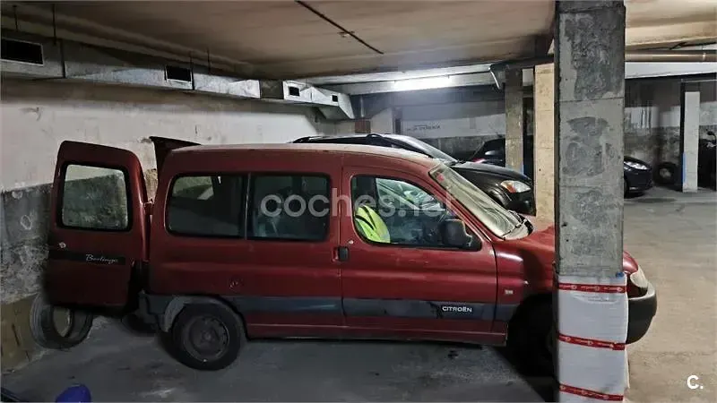 Usado Citroën Berlingo 75 CV (55 kW) 2009 Rojo Monovolumen