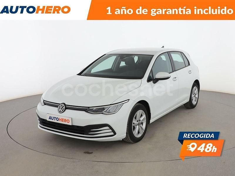 Blanco Usado 2021 VW Golf VIII Berlina | 17.099 € (Precio justo) - Imagen 1/3