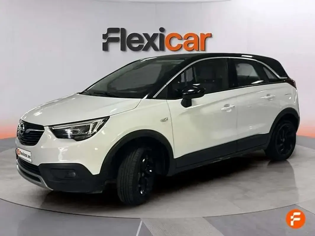 Usado Opel Crossland Innovation 110 CV (80 kW) 2026 Blanco SUV