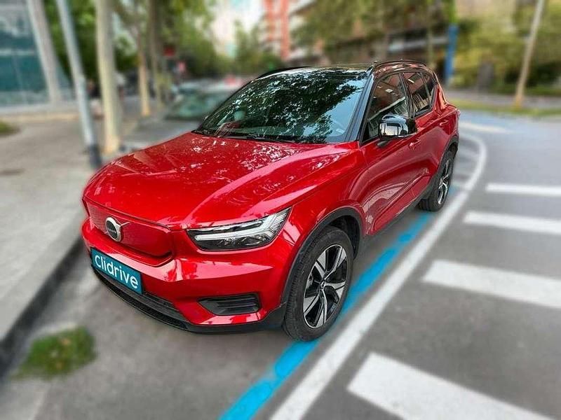 Begagnad Volvo XC40 Core 169 kW (231 HK) 2022 Röd SUV