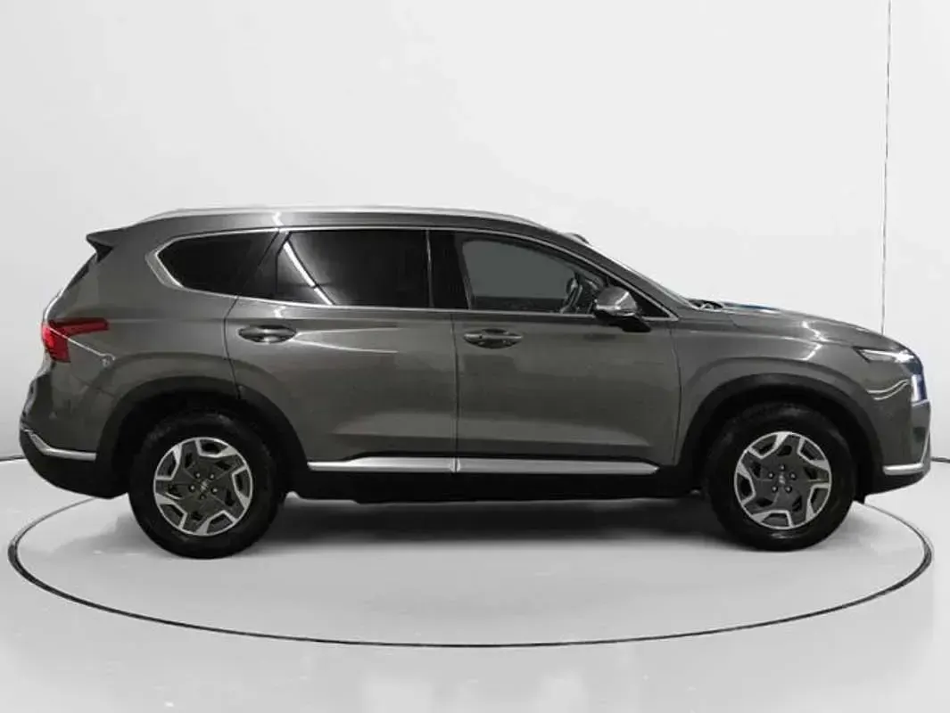 Usado Hyundai Santa Fe 230 CV (169 kW) 2022 Gris SUV