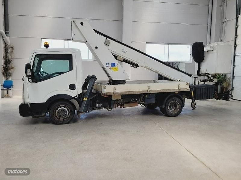 Usado Nissan Cabstar 140 CV (102 kW) 2017 Recogida