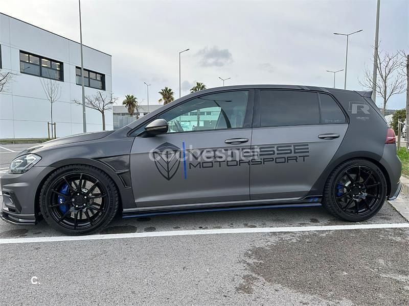 Usado VW Golf VII R 310 CV (228 kW) 2018 Gris / plata Berlina