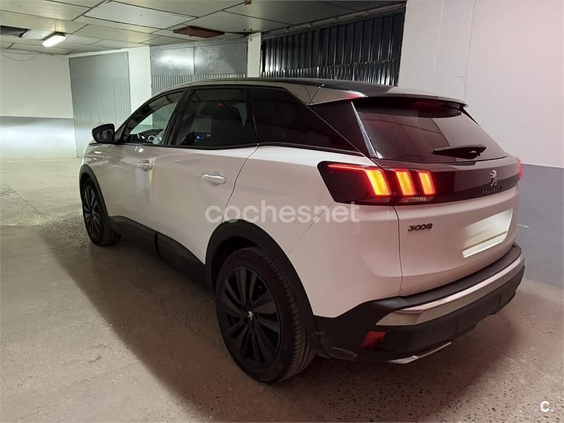 Usado Peugeot 3008 Active 130 CV (95 kW) 2018 Blanco SUV