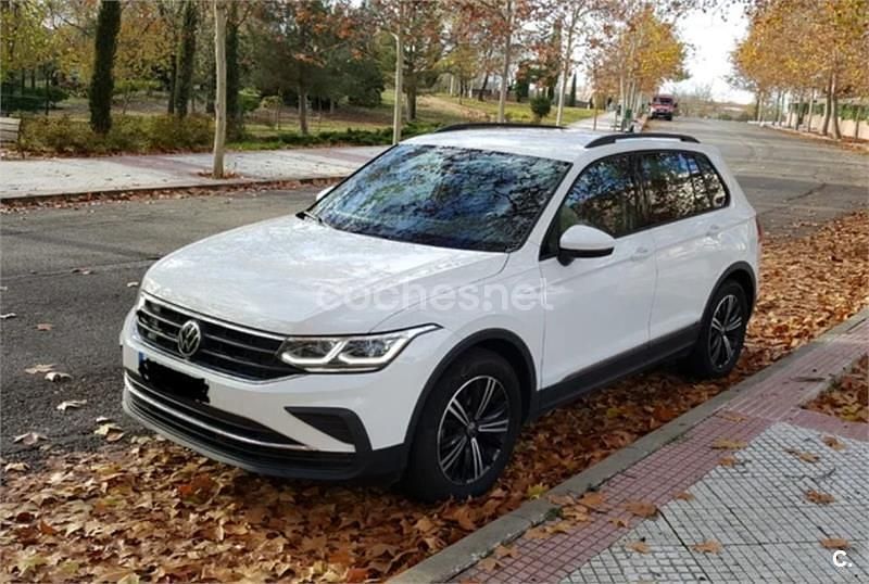 Usado VW Tiguan Life 150 CV (110 kW) 2021 Azul SUV