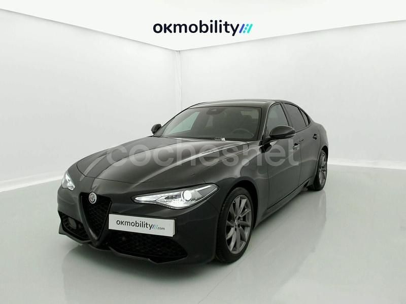 Negro Usado 2022 Alfa Romeo Giulia Sprint Berlina | 31.900 € (Precio justo) - Imagen 1/4