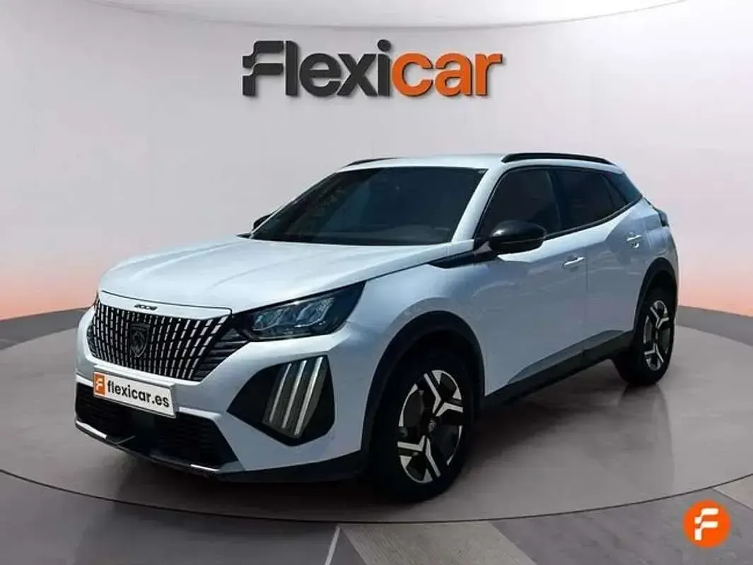 Usado Peugeot 2008 Allure 101 CV (74 kW) 2025 Blanco SUV