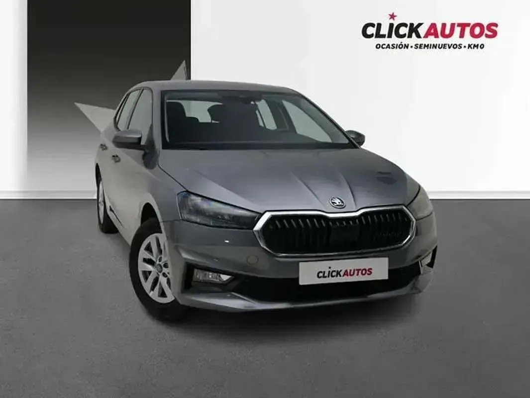 Usado Skoda Fabia Selection 116 CV (85 kW) 2026 Gris Utilitario