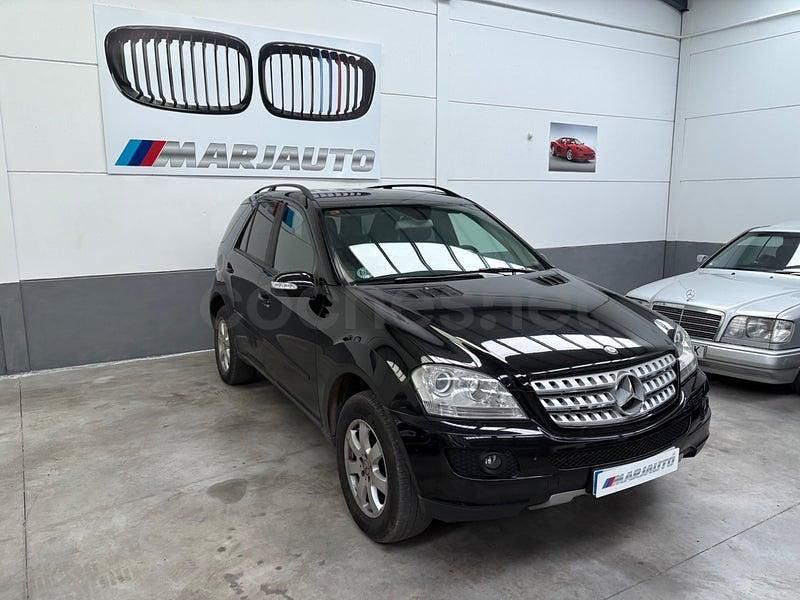 Usado Mercedes ML320 224 CV (164 kW) 2007 Negro SUV