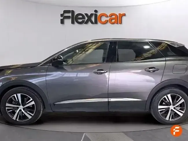 Usado Peugeot 3008 Allure 180 CV (132 kW) 2023 Gris SUV
