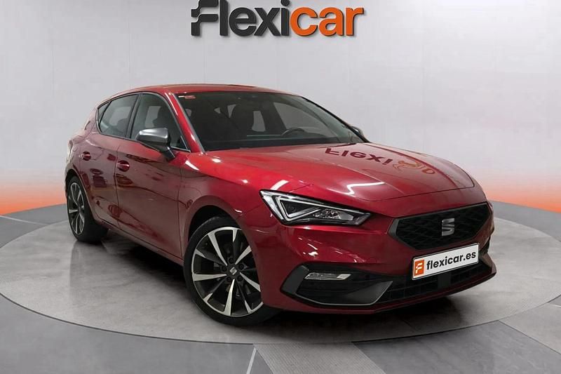 Granate Usado 2020 Seat Leon FR Berlina | 17.990 € (Precio justo) - Imagen 1/4