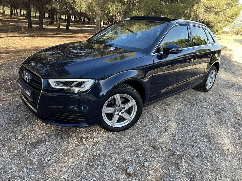 Azul Usado 2019 Audi A3 Sportback Sport Utilitario | 23.850 € (Caro) - Imagen 1/4