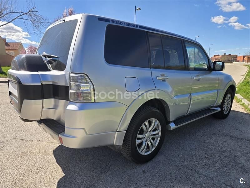Usado Mitsubishi Montero 200 CV (147 kW) 2016 Gris / plata SUV