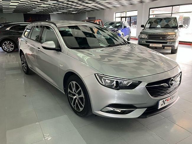 Usado Opel Insignia Selective 136 CV (100 kW) 2018 Gris Familiar