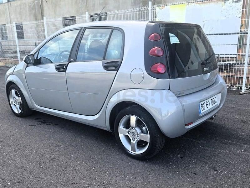 Usado Smart ForFour Passion 95 CV (69 kW) 2005 Gris / plata Utilitario