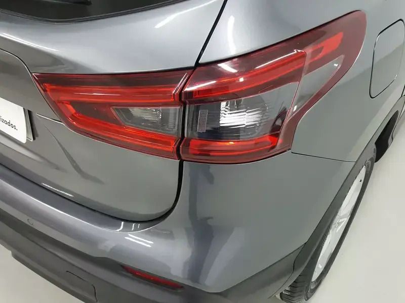 Usado Nissan Qashqai Acenta 110 CV (80 kW) 2018 Gris SUV