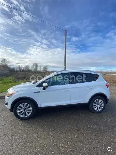 Usado Ford Kuga Titanium 163 CV (119 kW) 2010 Blanco SUV