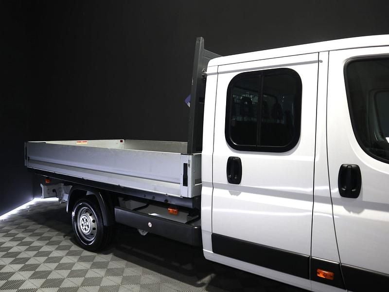 Usado Peugeot Boxer S 140 CV (102 kW) 2024 Blanco Van