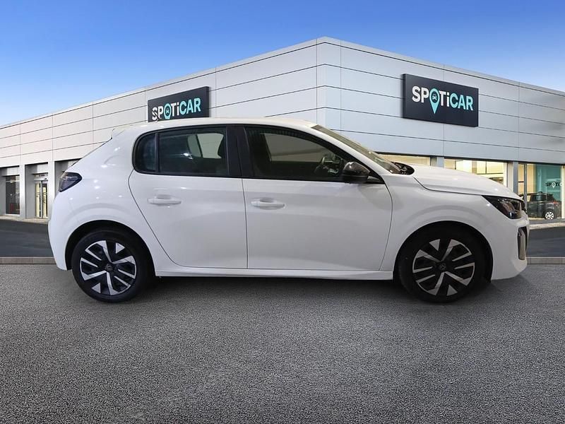 Usado Peugeot 208 Active 75 CV (55 kW) 2023 Blanco Utilitario