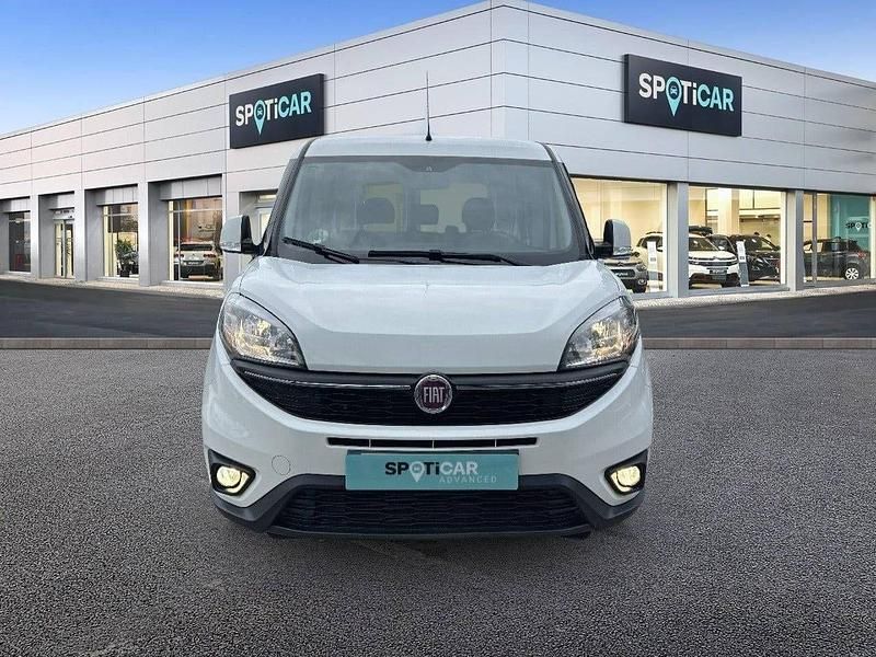 Usado Fiat Doblò 80 CV (58 kW) 2020 Blanco Monovolumen