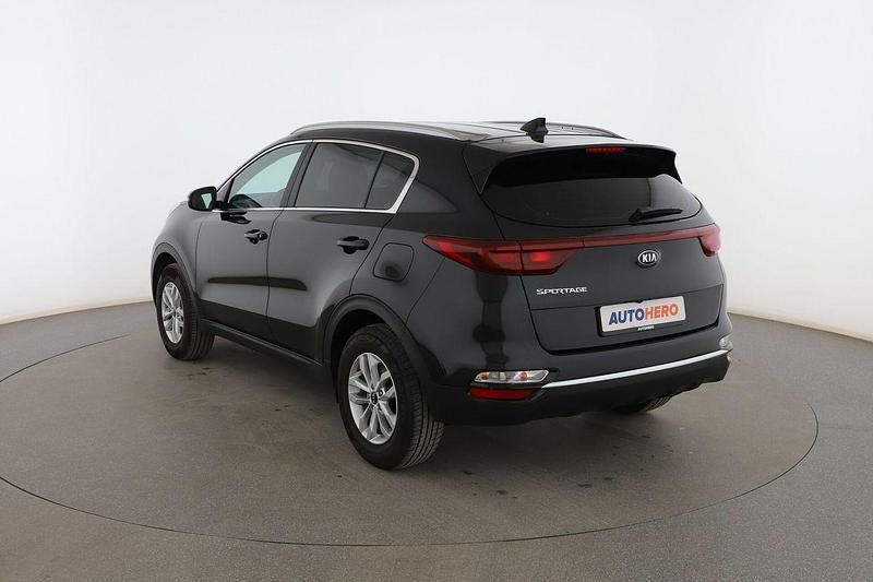 Usado Kia Sportage 132 CV (97 kW) 2021 Negro SUV