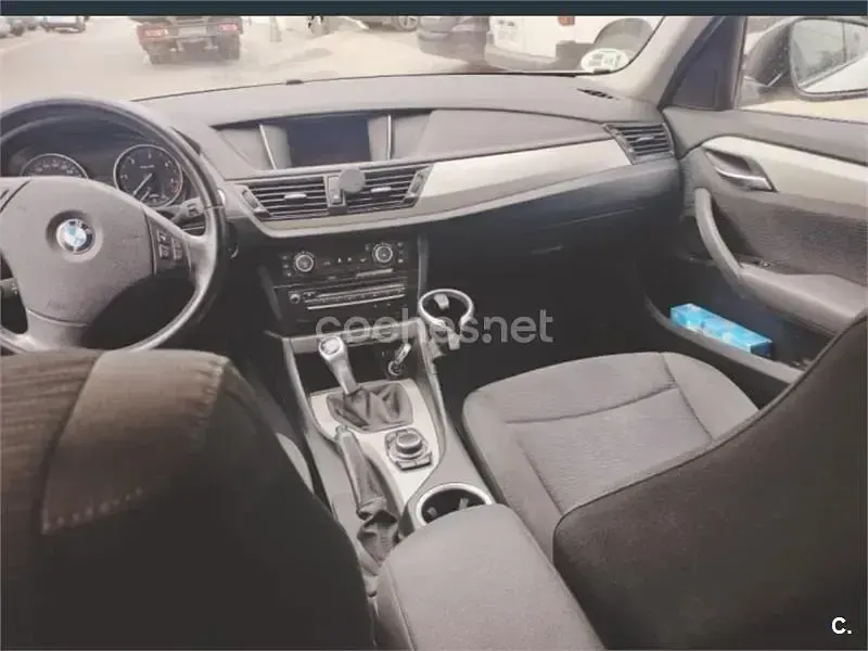 Usado BMW X1 Comfort Edition 143 CV (105 kW) 2014 Blanco SUV