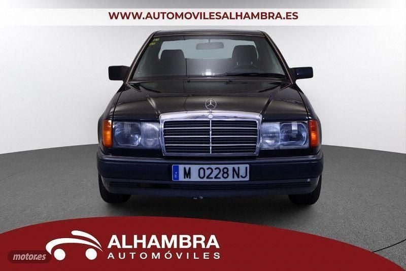 Usado Mercedes E320 220 CV (161 kW) 1990 Gris Coupe