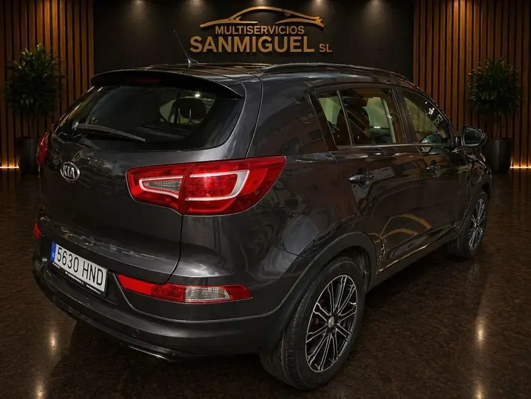 Usado Kia Sportage 116 CV (85 kW) 2012 Azul SUV