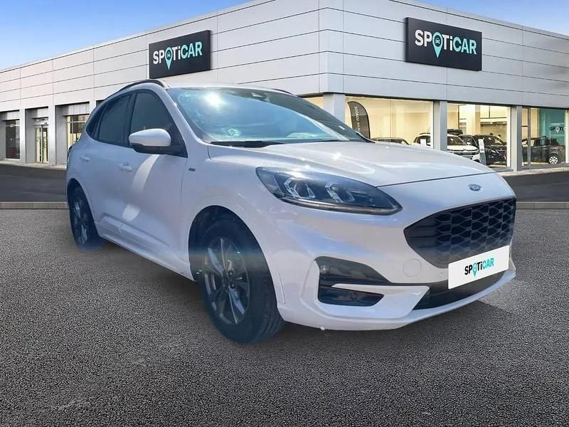 Usado Ford Kuga ST-Line 150 HP (110 kW) 2022 Branco SUV
