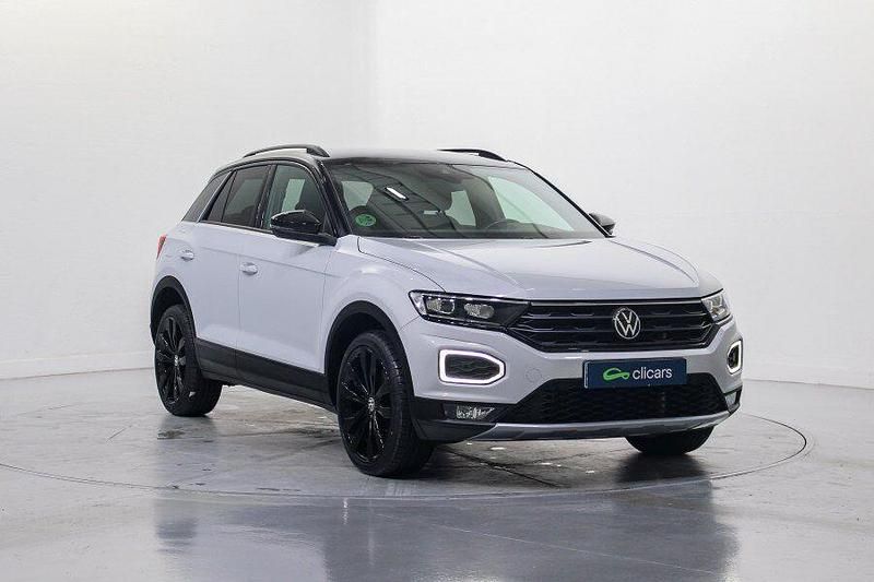 Usado VW T-Roc Sport 150 CV (110 kW) 2022 Gris SUV