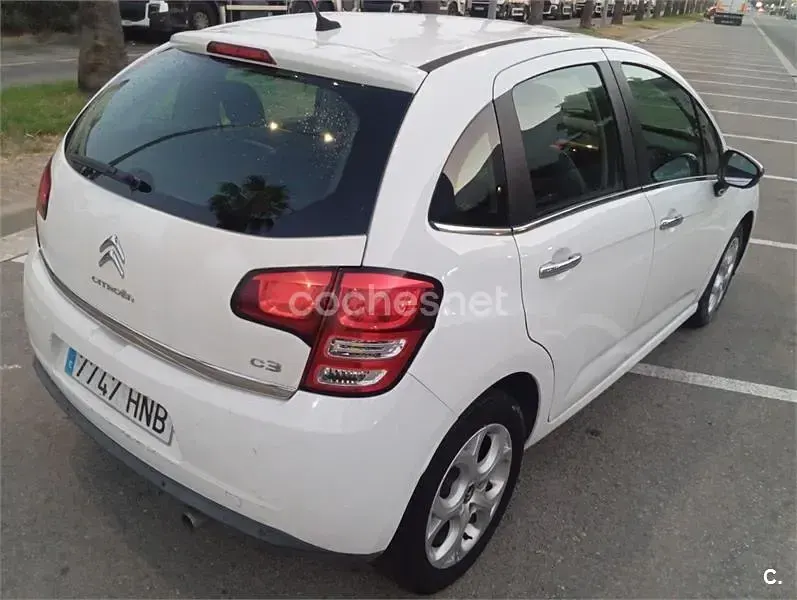 Usado Citroën C3 68 CV (50 kW) 2013 Blanco Berlina