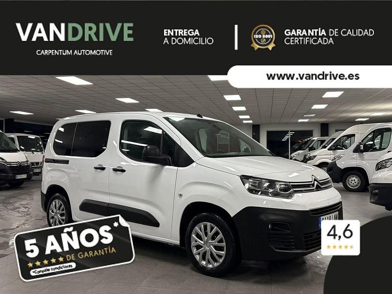Usado Citroën Berlingo Live 100 CV (73 kW) 2019 Blanco Monovolumen