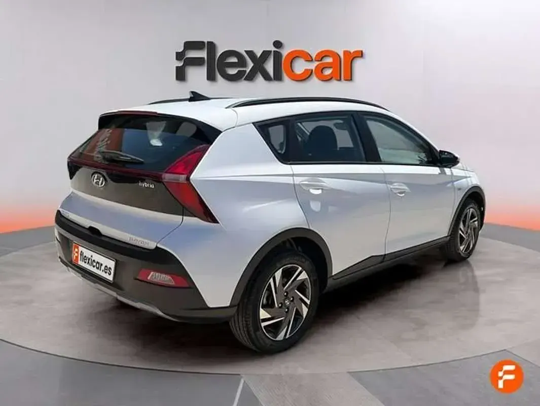 Usado Hyundai Bayon 101 CV (74 kW) 2023 Blanco SUV
