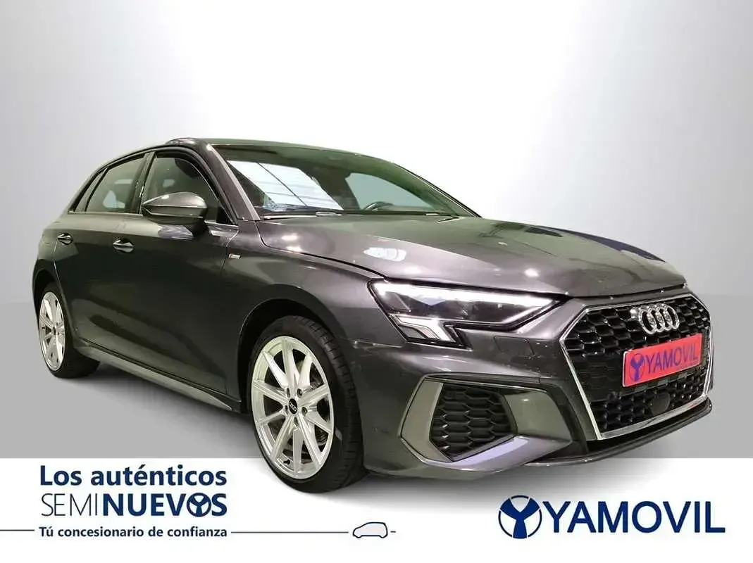 Usado Audi A3 Sportback S-Line 204 CV (150 kW) 2021 Gris Utilitario