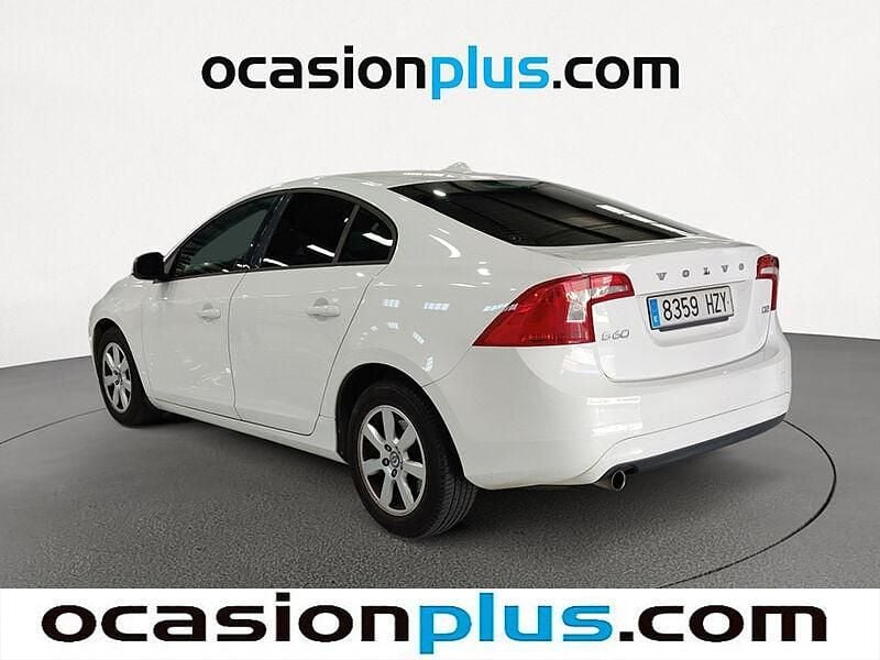 Usado Volvo S60 Kinetic 115 CV (84 kW) 2014 Blanco Berlina