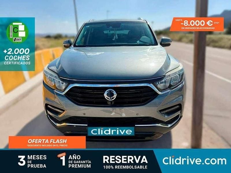 Gris Usado 2018 Ssangyong (KGM) Rexton SUV | 19.590 € - Imagen 1/3