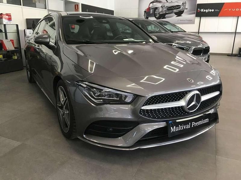 Gris Usado 2024 Mercedes CLA200 Shooting Brake Familiar | 38.900 € (Precio justo) - Imagen 1/4