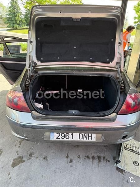 Usado Peugeot 407 137 CV (100 kW) 2005 Beige Berlina