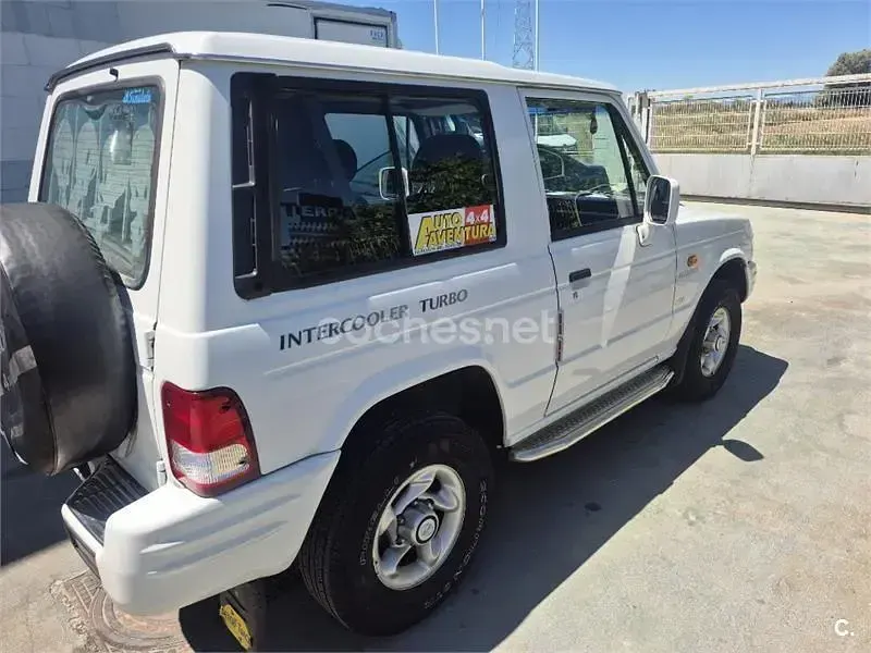 Usado Galloper Exceed 105 CV (77 kW) 1999 Blanco SUV