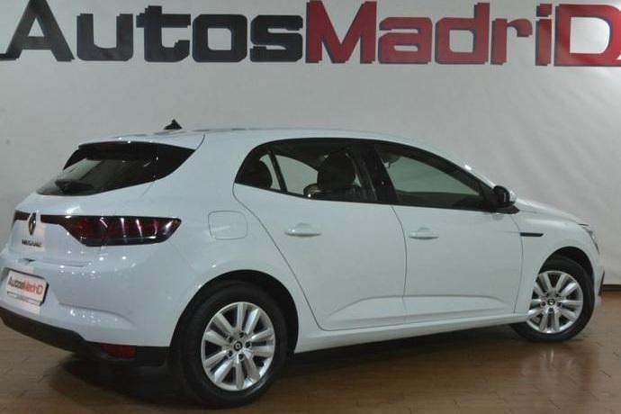 Usado Renault Mégane IV Intens 141 CV (103 kW) 2022 Blanco Berlina