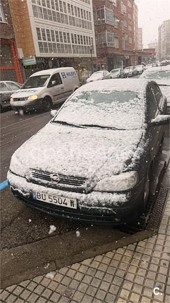 Usado Opel Astra 100 CV (73 kW) 1998 Verde Berlina