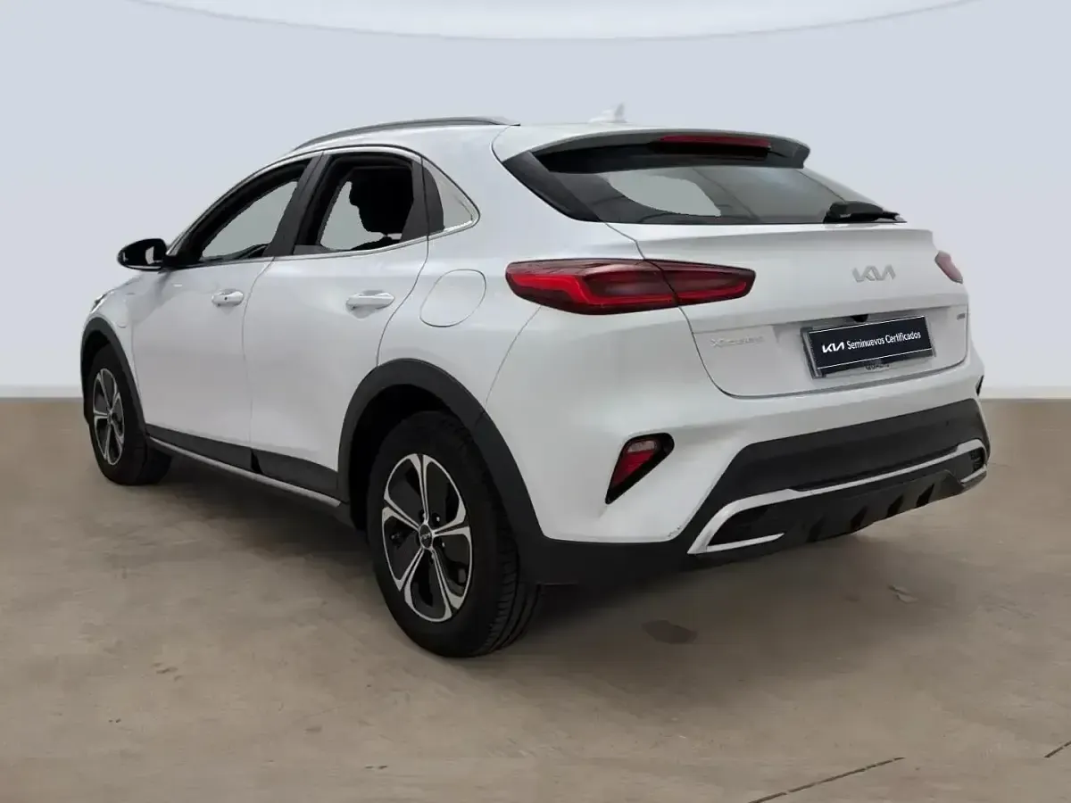 Usado Kia XCeed 141 CV (103 kW) 2025 Blanco SUV