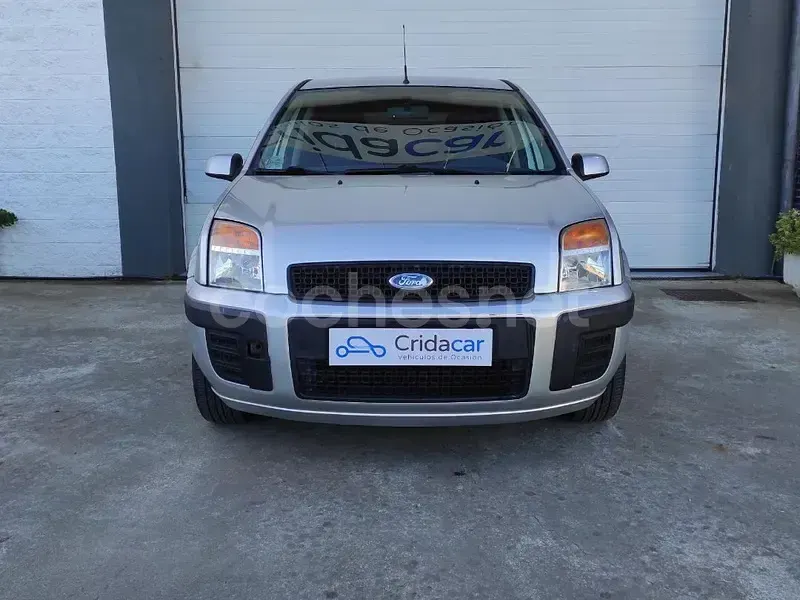 Usado Ford Fusion Ambiente 68 CV (50 kW) 2008 Gris / plata Utilitario
